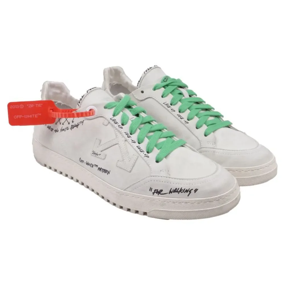 Off-White Off-Court 2.0 Low Sneakers in White Leather